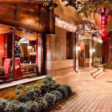 Luna Hotel Кишинев Екстериор снимка