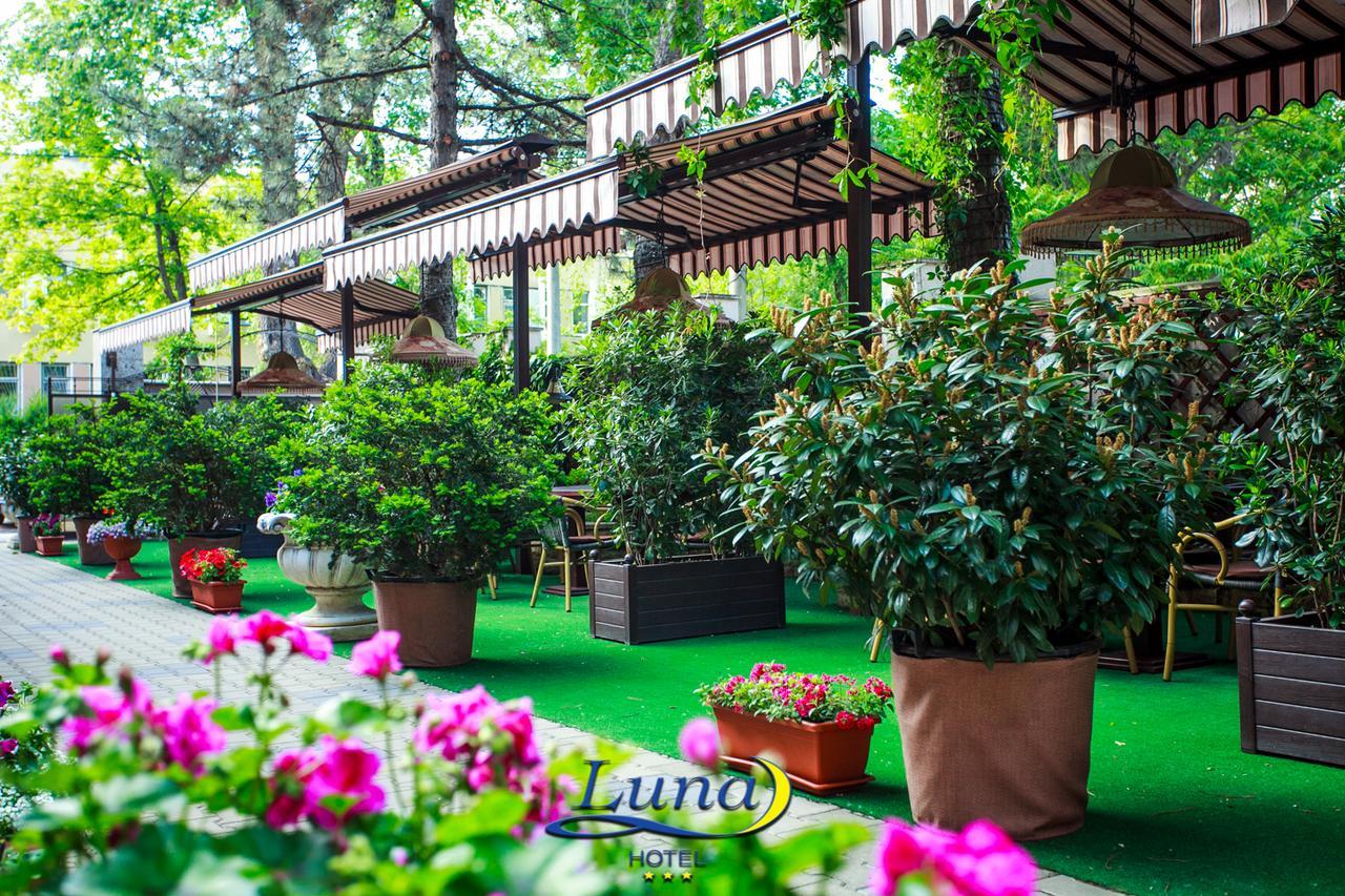 Luna Hotel Кишинев Екстериор снимка