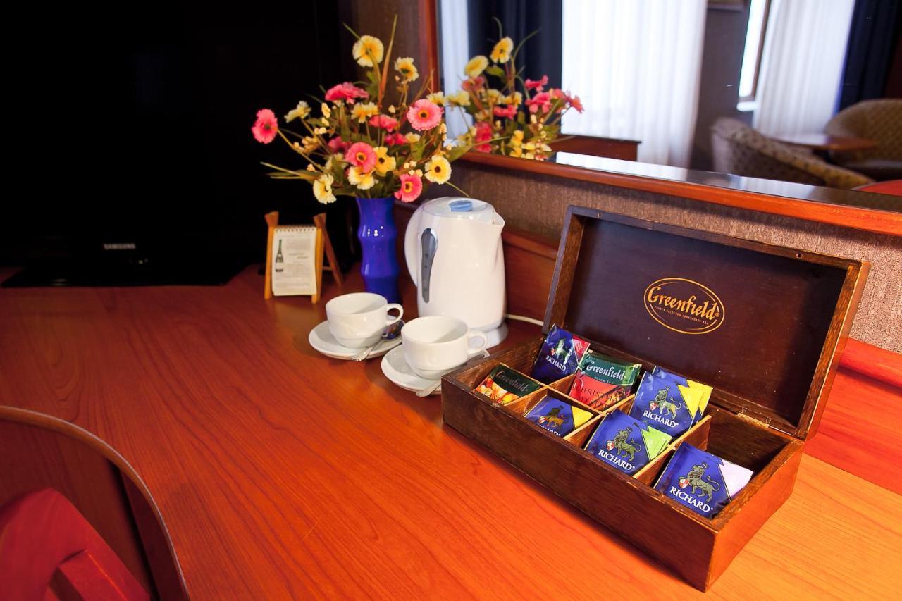 Luna Hotel Кишинев Екстериор снимка