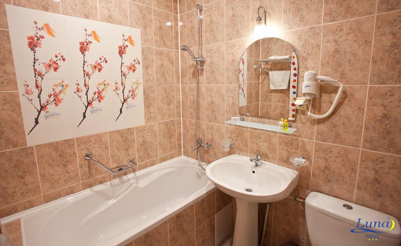 Luna Hotel Кишинев Екстериор снимка