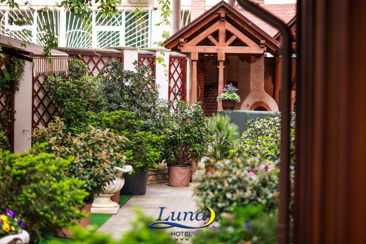 Luna Hotel Кишинев Екстериор снимка